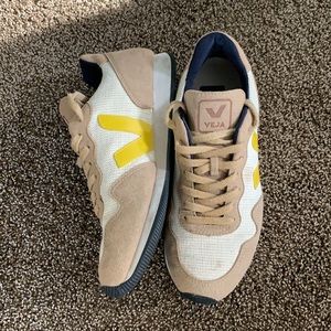 Veja sneakers size 8